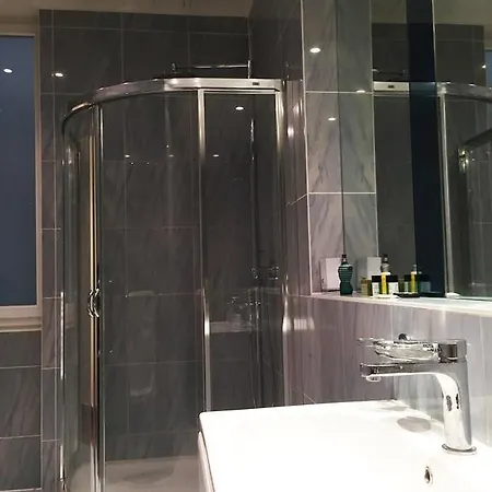 Apartment Champs Elysees Exceptional 1 Bedroom Paris